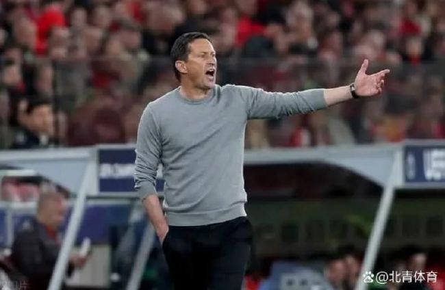08:00玻利甲 欧若拉3-0瓦卡迪兹08:00玻利甲 奥利恩特3-0威斯特曼08:00玻利甲 葛布莉2-0特莱罗独立字母哥35分8板10助兰德尔空砍41分雄鹿大胜尼克斯晋级四强NBA常规赛季中锦标赛东部四分之一决赛雄鹿主场迎战尼克斯，雄鹿目前排在东部第三，本赛季保持着不错状态，尼克斯最近取得3连胜也是表现火热。